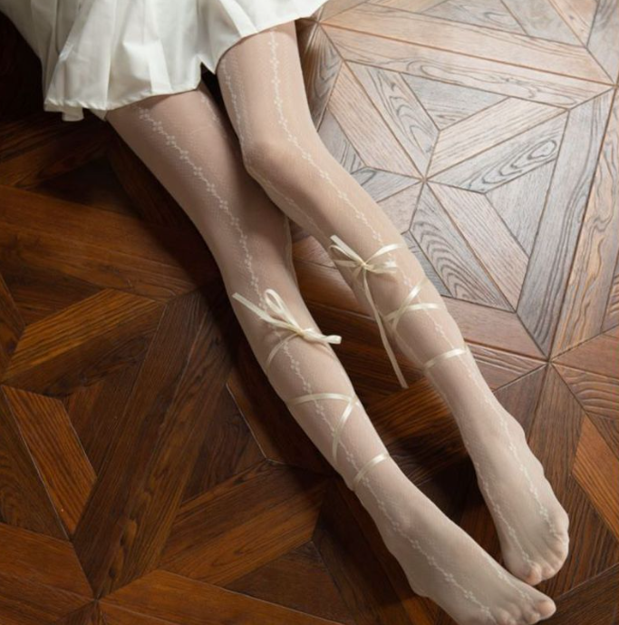 Ballet Style Lace Stockings